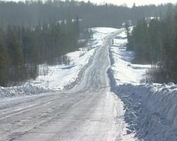 В Югре к 25 декабря сдадут в эксплуатацию 51 ледовую переправу и 54 зимника